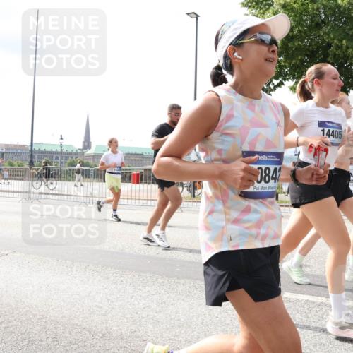 29.06.2025 - hella hamburg halbmarathon Lena Gebhardt http://msf.ph/oto/8417301 29.06.2025 10:42:28 Lombardsbrücke 6828, 0842, 14405, 1039, 1150, 1360, 1624, 1752, 1929, 1957, 1994, 2069, 2134, 2145, 2401, 2523, 2538, 2580, 2940, 2941, 2974, 3276, 3326, 3568, 3605, 3874, 4092, 4329, 4334, 4353, 4735, 4736, 4778, 4885, 4891, 4892, 5403, 5417, 5419, 5671, 5810, 6120, 6136, 6153, 6764, 6828, 6837, 6917, 7040, 7260, 7357, 7513, 7557, 7666, 8014, 8459, 8525, 8526, 8529, 8712, 8816, 9008, 9223, 9370, 9980, 10027, 10454, 10532, 10697, 12441, 13241 meine-sportfotos.de