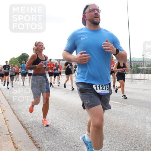 29.06.2025 - hella hamburg halbmarathon Lena Gebhardt http://msf.ph/oto/8417411 29.06.2025 10:17:56 Lombardsbrücke 70, 12401, 11275, 1015, 1159, 1160, 1204, 1268, 1274, 1325, 1458, 1554, 1622, 1641, 1749, 1795, 1982, 2094, 2147, 2259, 2305, 2548, 2634, 2931, 3125, 3138, 3292, 3977, 4194, 4218, 4804, 4852, 5002, 5004, 5290, 5611, 5733, 6254, 6270, 6336, 6352, 6786, 7094, 7258, 7291, 7413, 7566, 7641, 7649, 7838, 7844, 7882, 7883, 8067, 8128, 8144, 8248, 8607, 8799, 9400, 9539, 9717, 9734, 9798, 9844, 9848, 9964, 10174, 10332, 10509, 10908, 12498 meine-sportfotos.de