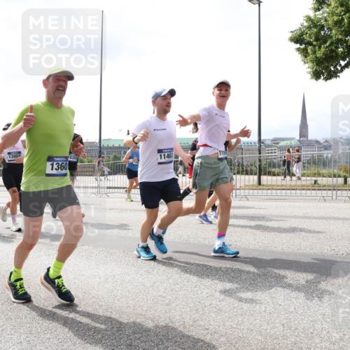 29.06.2025 - hella hamburg halbmarathon Lena Gebhardt http://msf.ph/oto/8417644 29.06.2025 10:42:31 Lombardsbrücke 10532, 7260, 13953, 18243, 13952, 6352, 1360, 11463, 11006, 1150, 1360, 1624, 1656, 1752, 1929, 1957, 1964, 1994, 2069, 2134, 2145, 2401, 2523, 2538, 2580, 2940, 2941, 2974, 3276, 3283, 3605, 3874, 4092, 4329, 4334, 4353, 4778, 4885, 4891, 4892, 5403, 5417, 5419, 5671, 5810, 6120, 6136, 6764, 6828, 6837, 6917, 7040, 7260, 7357, 7513, 7557, 7666, 8014, 8459, 8525, 8526, 8529, 8712, 8816, 9008, 9370, 9980, 10027, 10454, 10532, 10697, 12441, 13241 meine-sportfotos.de