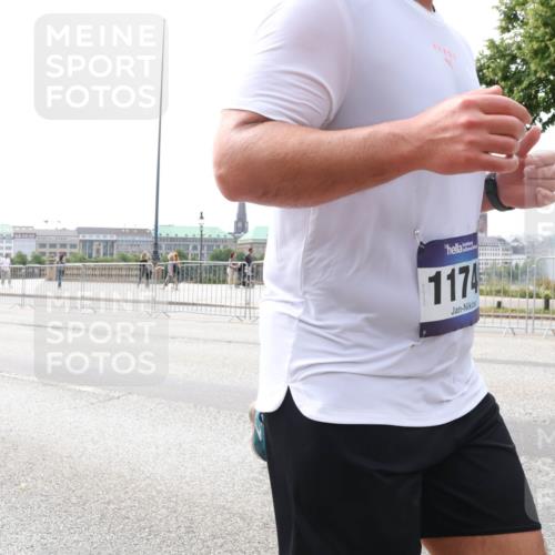 29.06.2025 - hella hamburg halbmarathon Lena Gebhardt http://msf.ph/oto/8417780 29.06.2025 10:27:01 Lombardsbrücke 11, 1437, 1174, 1530, 1793, 1973, 2045, 2306, 2643, 2775, 4358, 4507, 4509, 5494, 5495, 5707, 6259, 6625, 6637, 7069, 7234, 7314, 7944, 8056, 8079, 8281, 9186, 9349, 10077, 10465, 11110, 11270, 11740, 11766, 12071, 13462, 14020, 14021, 15027, 15108, 15641, 15807, 15878, 16479, 16788, 17049, 17300, 17445, 17675, 18074, 18516, 18962, 18976, 18978 meine-sportfotos.de