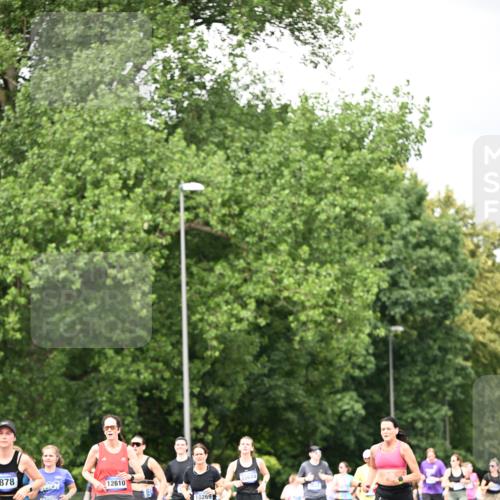29.06.2025 - hella hamburg halbmarathon Dr. Thomas Lammeyer http://msf.ph/oto/8417787 29.06.2025 10:45:23 Kennedybrücke 1075, 1323, 1731, 4044, 4638, 4906, 5549, 6088, 6098, 6806, 7293, 7585, 7829, 7956, 8429, 8430, 8878, 9237, 9962, 10269, 10644, 10920, 11053, 11176 meine-sportfotos.de