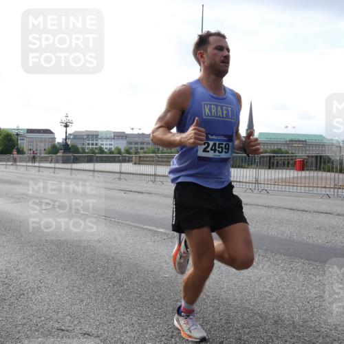 29.06.2025 - hella hamburg halbmarathon Lena Gebhardt http://msf.ph/oto/8417804 29.06.2025 09:41:23 Lombardsbrücke 2459, 2459, 7834, 7963, 9442, 10234, 11624, 14360, 14766, 15526, 16361, 16484, 17856, 17886 meine-sportfotos.de