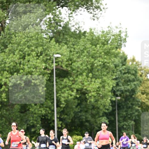 29.06.2025 - hella hamburg halbmarathon Dr. Thomas Lammeyer http://msf.ph/oto/8417826 29.06.2025 10:45:24 Kennedybrücke 1075, 1323, 1731, 4044, 4638, 4906, 5549, 6088, 6098, 6806, 7293, 7585, 7829, 7956, 8429, 8430, 8878, 9237, 9962, 10269, 10407, 10644, 11053, 11176 meine-sportfotos.de