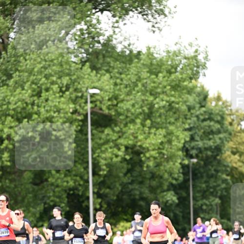 29.06.2025 - hella hamburg halbmarathon Dr. Thomas Lammeyer http://msf.ph/oto/8417839 29.06.2025 10:45:25 Kennedybrücke 1075, 1323, 1731, 4044, 4638, 4906, 5549, 6088, 6098, 6806, 7293, 7585, 7661, 7829, 7956, 8429, 8430, 8878, 9962, 10269, 10407, 10644, 11176 meine-sportfotos.de