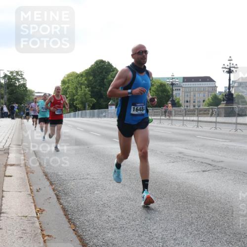 29.06.2025 - hella hamburg halbmarathon Lena Gebhardt http://msf.ph/oto/8417914 29.06.2025 09:41:29 Lombardsbrücke 10780, 16361, 16484, 2459, 4571, 7834, 7963, 9442, 10234, 10780, 11194, 11624, 12067, 12641, 13780, 16361, 16484, 17856, 17886 meine-sportfotos.de