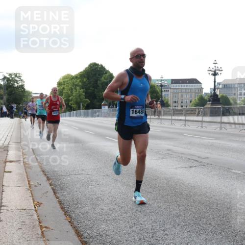 29.06.2025 - hella hamburg halbmarathon Lena Gebhardt http://msf.ph/oto/8417931 29.06.2025 09:41:30 Lombardsbrücke 10780, 16361, 16484, 2459, 4128, 4571, 7834, 7963, 9442, 10234, 10780, 11194, 11624, 12067, 12641, 13780, 16361, 16484, 17856, 17886 meine-sportfotos.de