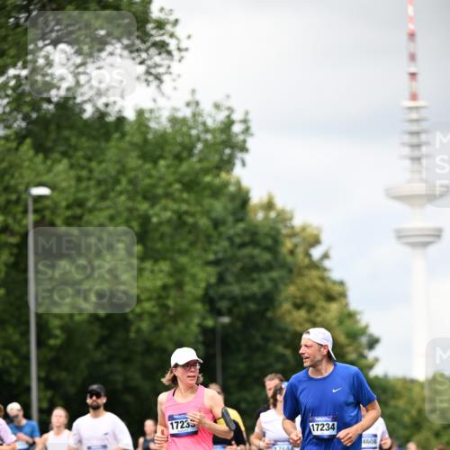 29.06.2025 - hella hamburg halbmarathon Dr. Thomas Lammeyer http://msf.ph/oto/8418292 29.06.2025 10:45:42 Kennedybrücke 1731, 2805, 3344, 4044, 4412, 4638, 4774, 5549, 5688, 5928, 6088, 7293, 7661, 7829, 8769, 9009, 10269, 10407, 10644, 11166, 11209, 11371 meine-sportfotos.de