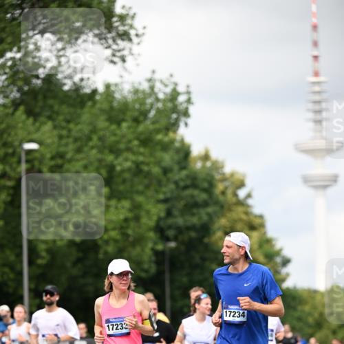 29.06.2025 - hella hamburg halbmarathon Dr. Thomas Lammeyer http://msf.ph/oto/8418308 29.06.2025 10:45:43 Kennedybrücke 1731, 2805, 3344, 4044, 4412, 4638, 4774, 5549, 5688, 5928, 6088, 7293, 7661, 7829, 8769, 9009, 10269, 10407, 10644, 11166, 11209, 11371 meine-sportfotos.de