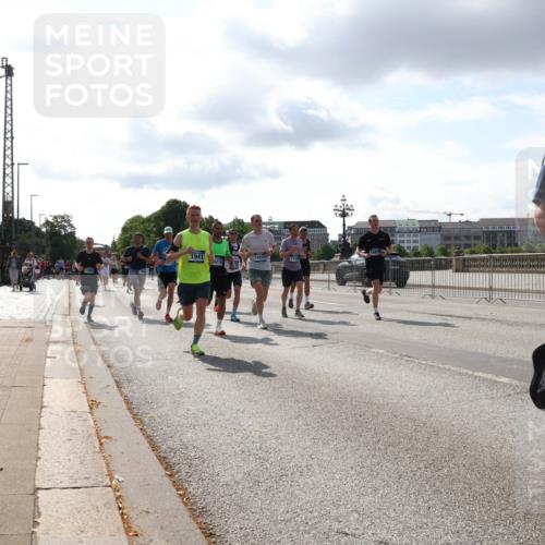 29.06.2025 - hella hamburg halbmarathon Lena Gebhardt http://msf.ph/oto/8418412 29.06.2025 09:51:18 Lombardsbrücke 1941, 1210, 174, 7378, 1136, 1256, 1441, 1520, 1570, 1677, 1912, 1920, 1941, 1962, 2546, 2579, 2880, 2972, 3056, 3523, 3700, 3947, 4297, 4634, 4759, 4843, 4854, 4888, 4889, 4999, 5026, 5087, 5275, 5375, 5387, 5410, 5506, 6429, 6593, 6639, 6721, 6901, 7105, 7110, 7116, 7284, 7363, 7378, 7635, 7693, 7962, 8091, 8122, 8319, 8574, 8871, 8966, 9262, 9313, 9364, 9371, 9380, 9755, 9833, 9885, 10193, 10415, 10469, 11049, 11907, 11959, 12153, 14201 meine-sportfotos.de