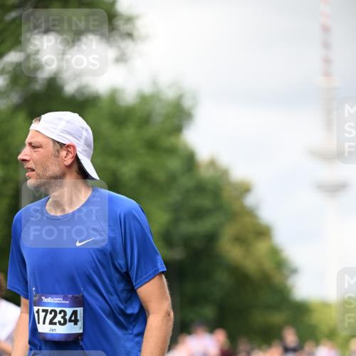 29.06.2025 - hella hamburg halbmarathon Dr. Thomas Lammeyer http://msf.ph/oto/8418472 29.06.2025 10:45:47 Kennedybrücke 1314, 1731, 2229, 2805, 3344, 3694, 4412, 4638, 4774, 5086, 5549, 5688, 5928, 6088, 7661, 7821, 8293, 8769, 9009, 9370, 10027, 10407, 11166, 11209, 11371 meine-sportfotos.de
