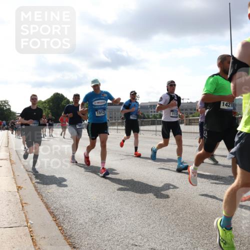 29.06.2025 - hella hamburg halbmarathon Lena Gebhardt http://msf.ph/oto/8418555 29.06.2025 09:51:20 Lombardsbrücke 5862, 7962, 1912, 15424, 1138, 14210, 1941, 1136, 1256, 1441, 1520, 1570, 1677, 1912, 1920, 1941, 1962, 2579, 2880, 2972, 3056, 3523, 3700, 3947, 4297, 4634, 4759, 4843, 4854, 4888, 4889, 4999, 5026, 5087, 5275, 5375, 5387, 5410, 6429, 6593, 6639, 6721, 6901, 7105, 7110, 7116, 7284, 7363, 7378, 7635, 7693, 7962, 8091, 8122, 8319, 8574, 8871, 8966, 9262, 9313, 9364, 9371, 9380, 9755, 9833, 9885, 10193, 10415, 10469, 10480, 11049, 11417, 11907, 11959, 12153, 14201 meine-sportfotos.de