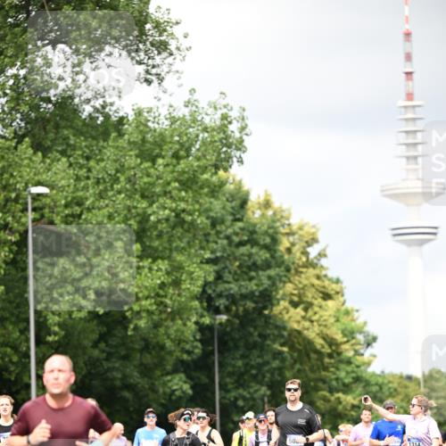29.06.2025 - hella hamburg halbmarathon Dr. Thomas Lammeyer http://msf.ph/oto/8418622 29.06.2025 10:45:55 Kennedybrücke 1314, 1317, 1536, 2229, 2805, 3344, 3532, 3533, 3694, 4412, 4774, 5086, 5688, 5928, 6846, 6894, 7661, 7821, 8293, 8300, 8301, 8443, 8586, 8769, 9009, 9370, 10027, 10483, 11024, 11097, 11166, 11209, 11371, 11437, 11438 meine-sportfotos.de