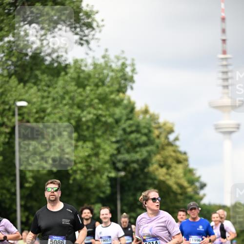 29.06.2025 - hella hamburg halbmarathon Dr. Thomas Lammeyer http://msf.ph/oto/8418755 29.06.2025 10:46:01 Kennedybrücke 1314, 1317, 1536, 2229, 2762, 2763, 2805, 3532, 3533, 3694, 4774, 5086, 5688, 5928, 6066, 6719, 6793, 6846, 6894, 7821, 8293, 8300, 8301, 8443, 8586, 9009, 9370, 10027, 10483, 11024, 11097, 11166, 11207, 11209, 11255, 11371, 11437, 11438 meine-sportfotos.de