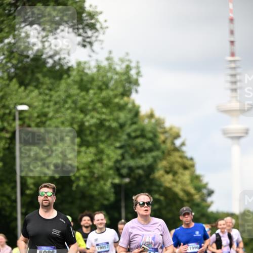 29.06.2025 - hella hamburg halbmarathon Dr. Thomas Lammeyer http://msf.ph/oto/8418764 29.06.2025 10:46:01 Kennedybrücke 1314, 1317, 1536, 2229, 2762, 2763, 2805, 3532, 3533, 3694, 4774, 5086, 5688, 5928, 6066, 6719, 6793, 6846, 6894, 7821, 8293, 8300, 8301, 8443, 8586, 9009, 9370, 10027, 10483, 11024, 11097, 11166, 11207, 11209, 11255, 11371, 11437, 11438 meine-sportfotos.de