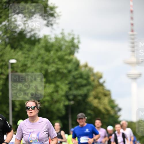 29.06.2025 - hella hamburg halbmarathon Dr. Thomas Lammeyer http://msf.ph/oto/8418794 29.06.2025 10:46:02 Kennedybrücke 1314, 1317, 1536, 2229, 2762, 2763, 2805, 3532, 3533, 3694, 4774, 5086, 5688, 5928, 5942, 6066, 6719, 6726, 6793, 6846, 6894, 7821, 8293, 8300, 8301, 8443, 8586, 9009, 9370, 10027, 10483, 11024, 11097, 11207, 11209, 11255, 11371, 11437, 11438 meine-sportfotos.de