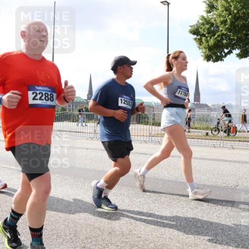 29.06.2025 - hella hamburg halbmarathon Lena Gebhardt http://msf.ph/oto/8418819 29.06.2025 10:05:30 Lombardsbrücke 2298, 2288, 12557, 11784, 1863, 1936, 1981, 2288, 2298, 2424, 2471, 2624, 3071, 3413, 3461, 3578, 3929, 4014, 4220, 4782, 5073, 5762, 6059, 6907, 6908, 7826, 8089, 8999, 9007, 9075, 9165, 9339, 9559, 9680, 9736, 9737, 9738, 9917, 10343, 10694, 10791, 10998, 11784, 11873, 11958, 12557, 13221, 13327, 13717, 14203, 14465, 14642, 16092, 16478, 16546, 16847, 17707, 17731, 17740, 18189, 18616, 18617, 18973, 19034, 19248 meine-sportfotos.de