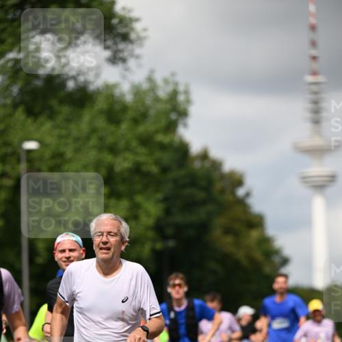 29.06.2025 - hella hamburg halbmarathon Dr. Thomas Lammeyer http://msf.ph/oto/8418939 29.06.2025 10:46:09 Kennedybrücke 1314, 1317, 1536, 2229, 2762, 2763, 3532, 3533, 3694, 4774, 5086, 5942, 6066, 6137, 6719, 6726, 6793, 6846, 6894, 7821, 7968, 8162, 8293, 8300, 8301, 8443, 8586, 9009, 9370, 9588, 10027, 10181, 10483, 11011, 11017, 11024, 11097, 11098, 11207, 11255, 11371, 11437, 11438 meine-sportfotos.de