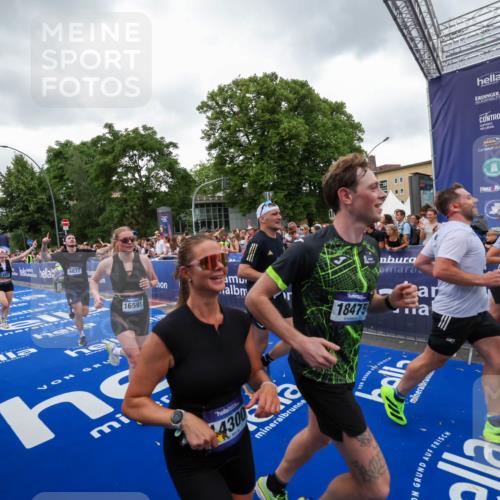 29.06.2025 - hella hamburg halbmarathon Zöllner http://msf.ph/oto/8419154 29.06.2025 10:52:20 Ziel 4140, 4419, 4587, 4837, 5032, 5087, 5482, 6164, 7896, 9074, 12135, 13707, 14300, 15275, 15446, 16003, 16591, 17130, 17773, 18475 meine-sportfotos.de