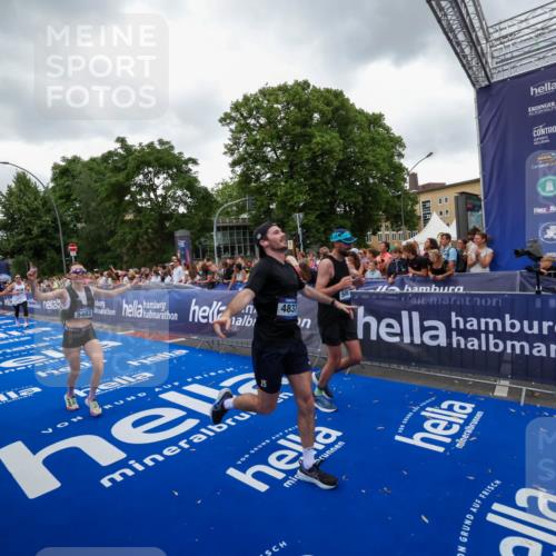 29.06.2025 - hella hamburg halbmarathon Zöllner http://msf.ph/oto/8419184 29.06.2025 10:52:21 Ziel 4140, 4419, 4587, 4837, 5087, 5482, 6164, 7896, 9074, 13707, 15275, 15446, 16591, 17773 meine-sportfotos.de
