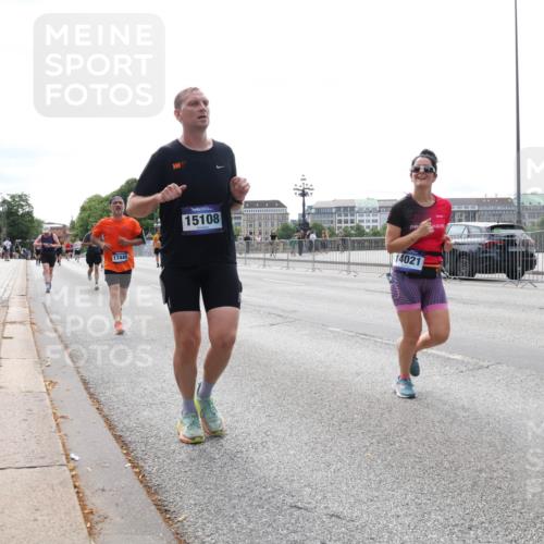 29.06.2025 - hella hamburg halbmarathon Lena Gebhardt http://msf.ph/oto/8419350 29.06.2025 10:27:23 Lombardsbrücke 17445, 15108, 14021, 7234, 1530, 1793, 2306, 2775, 4358, 4372, 5285, 5494, 5495, 5707, 5825, 6214, 6259, 6637, 7234, 7314, 7764, 7944, 8056, 8085, 8281, 9349, 10077, 10158, 10412, 10413, 10465, 11110, 11256, 11766, 12500, 13462, 14020, 14021, 14206, 15108, 15641, 17049, 17427, 17445, 17791, 18012, 18097, 18766, 18976 meine-sportfotos.de