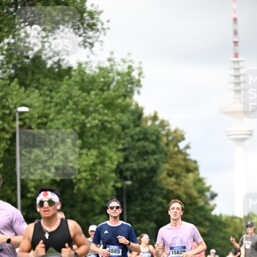 29.06.2025 - hella hamburg halbmarathon Dr. Thomas Lammeyer http://msf.ph/oto/8419548 29.06.2025 10:46:28 Kennedybrücke 1039, 1648, 1712, 2762, 2763, 2974, 3276, 3326, 3459, 3568, 4329, 4385, 4541, 4885, 5432, 5671, 5942, 6066, 6137, 6153, 6320, 6450, 6726, 7022, 7023, 7968, 8004, 8162, 8163, 8712, 9588, 10181, 10872, 11011, 11017, 11098, 11255 meine-sportfotos.de