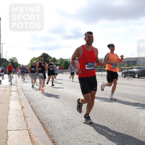 29.06.2025 - hella hamburg halbmarathon Lena Gebhardt http://msf.ph/oto/8419582 29.06.2025 09:51:28 Lombardsbrücke 1920, 16660, 4999, 4759, 15383, 1136, 1256, 1520, 1570, 1677, 1903, 1912, 1920, 1941, 1962, 2579, 2880, 2972, 3523, 3700, 4297, 4634, 4759, 4843, 4854, 4865, 4888, 4889, 4991, 4999, 5087, 5275, 5375, 5387, 5410, 6490, 6593, 6721, 6901, 7105, 7116, 7284, 7363, 7378, 7635, 7693, 7962, 8122, 8319, 8871, 8966, 9114, 9262, 9313, 9364, 9371, 9380, 9755, 9833, 9885, 10193, 10375, 10415, 10469, 10480, 10669, 10934, 11049, 11417, 11907, 11959, 12153, 12711, 14201 meine-sportfotos.de