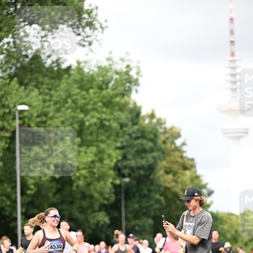 29.06.2025 - hella hamburg halbmarathon Dr. Thomas Lammeyer http://msf.ph/oto/8419698 29.06.2025 10:46:33 Kennedybrücke 1039, 1648, 1712, 2069, 2974, 3276, 3326, 3459, 3568, 4329, 4385, 4541, 4735, 4736, 4885, 5432, 5671, 6137, 6153, 6320, 6450, 7022, 7023, 7968, 8004, 8014, 8162, 8163, 8712, 9588, 10181, 10532, 10872, 11011, 11017, 11098 meine-sportfotos.de