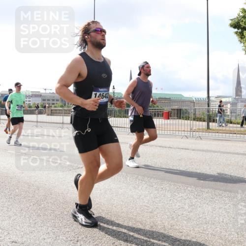 29.06.2025 - hella hamburg halbmarathon Lena Gebhardt http://msf.ph/oto/8419773 29.06.2025 10:05:37 Lombardsbrücke 1034, 4782, 14642, 1229, 1863, 1936, 1981, 2288, 2298, 2471, 2540, 2624, 3461, 3578, 3929, 4014, 4220, 4782, 5073, 5762, 6059, 7826, 8894, 8909, 8999, 9007, 9075, 9165, 9339, 9477, 9559, 9680, 9736, 9737, 9738, 9917, 10343, 10694, 10791, 10998, 11784, 11873, 11958, 12557, 13221, 13717, 14203, 14465, 14642, 16092, 16478, 16546, 16847, 17707, 17731, 17740, 17885, 18616, 18617, 18973, 19034, 19248 meine-sportfotos.de