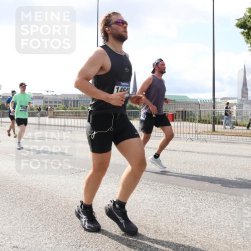 29.06.2025 - hella hamburg halbmarathon Lena Gebhardt http://msf.ph/oto/8419804 29.06.2025 10:05:37 Lombardsbrücke 1770, 4782, 1464, 1229, 1863, 1936, 1981, 2288, 2298, 2471, 2540, 2624, 3461, 3578, 3929, 4014, 4220, 4782, 5073, 5762, 6059, 7826, 8894, 8909, 8999, 9007, 9075, 9165, 9339, 9477, 9559, 9680, 9736, 9737, 9738, 9917, 10343, 10694, 10791, 10998, 11784, 11873, 11958, 12557, 13221, 13717, 14203, 14465, 14642, 16092, 16478, 16546, 16847, 17707, 17731, 17740, 17885, 18616, 18617, 18973, 19034, 19248 meine-sportfotos.de