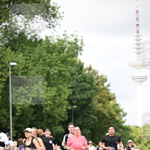 29.06.2025 - hella hamburg halbmarathon Dr. Thomas Lammeyer http://msf.ph/oto/8419813 29.06.2025 10:46:38 Kennedybrücke 1039, 1648, 1712, 2069, 2974, 3276, 3326, 3459, 3568, 4329, 4385, 4541, 4680, 4735, 4736, 4885, 5419, 5432, 5671, 6137, 6153, 6320, 6450, 7022, 7023, 7040, 7043, 7968, 8004, 8014, 8162, 8163, 8712, 10532, 10623, 10842, 10872, 11098 meine-sportfotos.de