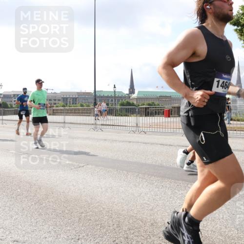 29.06.2025 - hella hamburg halbmarathon Lena Gebhardt http://msf.ph/oto/8419833 29.06.2025 10:05:38 Lombardsbrücke 1464, 1229, 1830, 1863, 1936, 1981, 2288, 2298, 2471, 2540, 2624, 3461, 3578, 3929, 4014, 4220, 4782, 5073, 5762, 6059, 8894, 8909, 9075, 9165, 9339, 9477, 9559, 9680, 9736, 9737, 9738, 9917, 10343, 10694, 10791, 10998, 11784, 11873, 11958, 12557, 13221, 14203, 14465, 14642, 16092, 16478, 16546, 16847, 17731, 17740, 17885, 18616, 18617, 18973, 19034, 19248 meine-sportfotos.de