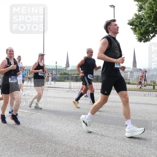 29.06.2025 - hella hamburg halbmarathon Lena Gebhardt http://msf.ph/oto/8419866 29.06.2025 10:42:43 Lombardsbrücke 14556, 3874, 1994, 2580, 170, 1150, 1360, 1624, 1656, 1929, 1957, 1964, 1994, 2069, 2134, 2401, 2450, 2509, 2538, 2580, 2940, 2941, 3283, 3378, 3605, 3764, 3874, 4092, 4105, 4334, 4353, 4385, 4778, 4891, 4892, 5067, 5403, 5417, 5419, 5810, 6120, 6764, 6828, 7040, 7260, 7513, 7557, 7666, 8161, 8459, 8525, 8526, 8529, 8712, 8816, 9304, 9370, 9378, 9980, 10008, 10454, 10532, 10697, 11142, 11710, 12151, 12441, 13049, 13241 meine-sportfotos.de
