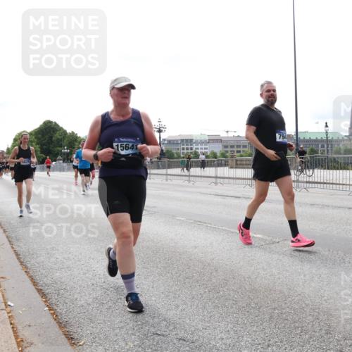 29.06.2025 - hella hamburg halbmarathon Lena Gebhardt http://msf.ph/oto/8419915 29.06.2025 10:27:29 Lombardsbrücke 5825, 0, 15641, 794, 1530, 2080, 2306, 2775, 3389, 4358, 4372, 5285, 5495, 5707, 5825, 6214, 6259, 6637, 7234, 7314, 7764, 7944, 7978, 8056, 8085, 8281, 9349, 9688, 10077, 10158, 10412, 10413, 11110, 11256, 11766, 12500, 13043, 14020, 14021, 14206, 15108, 15641, 16838, 17049, 17427, 17445, 17791, 18012, 18097, 18301, 18626, 18766, 18976 meine-sportfotos.de