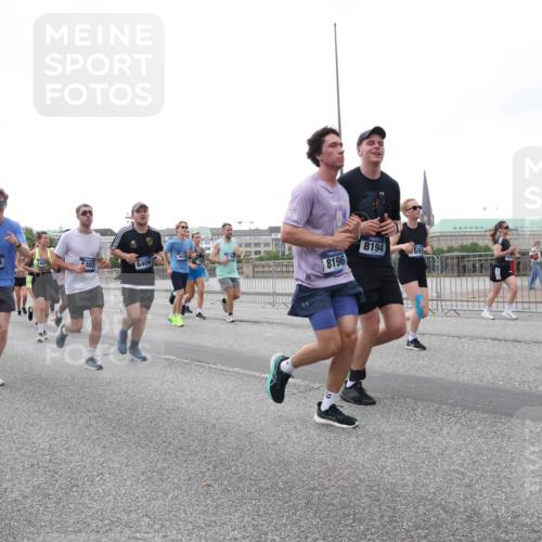 29.06.2025 - hella hamburg halbmarathon Lena Gebhardt http://msf.ph/oto/8419979 29.06.2025 10:52:20 Lombardsbrücke 6404, 14215, 5262, 403, 6406, 4436, 8196, 8194, 691, 1418, 1826, 1978, 2420, 2528, 2983, 3038, 3140, 3645, 4087, 4273, 4436, 4598, 4606, 4815, 5062, 5262, 5360, 6386, 6403, 6404, 6406, 6456, 6671, 6985, 7511, 7682, 7690, 7691, 7735, 7812, 8194, 8196, 8250, 8251, 8621, 9068, 9070, 9103, 9368, 9460, 9730, 9731, 10080, 10296, 10342, 10392, 10533, 10634, 10673, 10884, 10928, 11084, 11101, 11126, 11127, 11297, 11375, 11736, 11899, 11974, 12546, 12558 meine-sportfotos.de