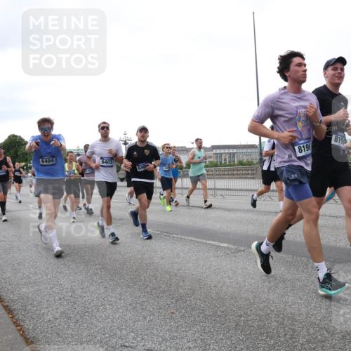 29.06.2025 - hella hamburg halbmarathon Lena Gebhardt http://msf.ph/oto/8419998 29.06.2025 10:52:21 Lombardsbrücke 5262, 6404, 4215, 6403, 14235, 640, 4431, 8196, 8194, 1418, 1826, 1978, 2420, 2528, 2983, 3038, 3140, 3645, 4087, 4273, 4436, 4598, 4606, 4815, 5062, 5262, 5360, 6386, 6403, 6404, 6406, 6456, 6671, 6985, 7511, 7682, 7690, 7691, 7735, 7812, 8194, 8196, 8250, 8251, 8621, 9068, 9070, 9103, 9368, 9460, 9730, 9731, 10080, 10296, 10342, 10392, 10533, 10634, 10673, 10884, 10928, 11084, 11101, 11126, 11127, 11297, 11375, 11736, 11899, 11974, 12546, 12558 meine-sportfotos.de