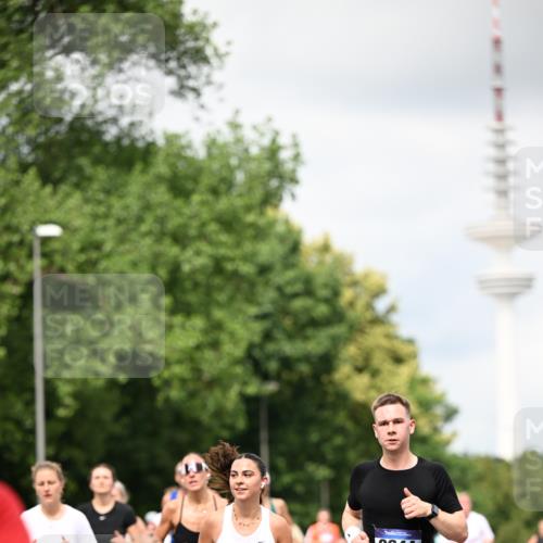 29.06.2025 - hella hamburg halbmarathon Dr. Thomas Lammeyer http://msf.ph/oto/8420404 29.06.2025 10:46:55 Kennedybrücke 1360, 1752, 1929, 1994, 2069, 2134, 2401, 2509, 2940, 3276, 3378, 3874, 4092, 4385, 4680, 4735, 4736, 5419, 6136, 6440, 6828, 6837, 7022, 7023, 7040, 7043, 7260, 7357, 7477, 7666, 8000, 8014, 8525, 8526, 9644, 9980, 10532, 10623, 10842, 11074, 11075, 11331 meine-sportfotos.de