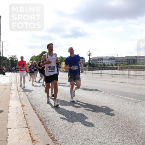 29.06.2025 - hella hamburg halbmarathon Lena Gebhardt http://msf.ph/oto/8420478 29.06.2025 09:51:36 Lombardsbrücke 9114, 539, 2880, 1136, 1520, 1570, 1903, 1912, 1920, 1941, 2653, 2880, 2972, 3437, 3523, 3700, 4297, 4634, 4759, 4843, 4854, 4865, 4888, 4889, 4991, 4999, 5275, 5375, 5410, 6490, 6593, 6721, 6901, 7092, 7105, 7363, 7378, 7693, 7962, 8319, 8346, 8871, 8900, 9114, 9262, 9313, 9364, 9371, 9755, 9885, 10319, 10375, 10480, 10669, 10934, 11021, 11049, 11417, 11714, 11907, 11959, 12153, 12623, 12711, 14201 meine-sportfotos.de
