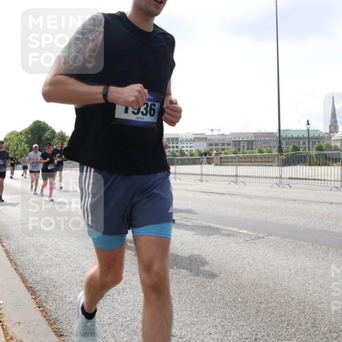 29.06.2025 - hella hamburg halbmarathon Lena Gebhardt http://msf.ph/oto/8420604 29.06.2025 10:05:44 Lombardsbrücke 1936, 1229, 1448, 1830, 1842, 1863, 1936, 1981, 2288, 2298, 2471, 2540, 2624, 3461, 3578, 3929, 4014, 4169, 4782, 5073, 5762, 6014, 6059, 7741, 8051, 8894, 8909, 9075, 9165, 9339, 9477, 9559, 9680, 9736, 9737, 9738, 9917, 10343, 10694, 10791, 10998, 11784, 11873, 11958, 12557, 13221, 14465, 14642, 15766, 16092, 16441, 16478, 16546, 16687, 16847, 17731, 17740, 17885, 18616, 18617, 18857, 18973, 19034, 19248 meine-sportfotos.de