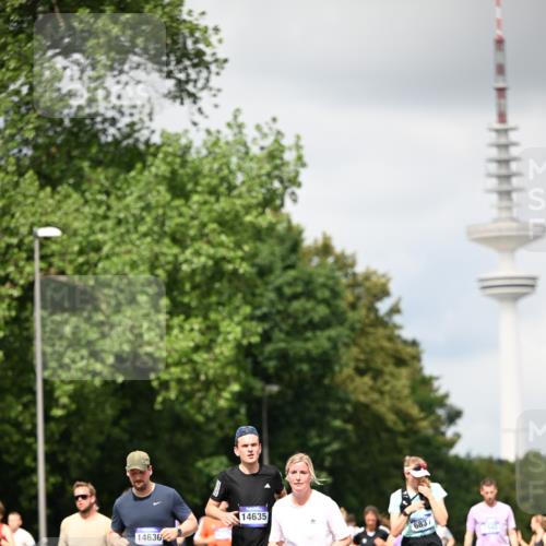 29.06.2025 - hella hamburg halbmarathon Dr. Thomas Lammeyer http://msf.ph/oto/8420661 29.06.2025 10:47:02 Kennedybrücke 1150, 1360, 1656, 1752, 1929, 1994, 2134, 2401, 2509, 2580, 2940, 2941, 3378, 3874, 4092, 4680, 4778, 5403, 5419, 6136, 6440, 6764, 6828, 6837, 7040, 7043, 7260, 7357, 7477, 7515, 7666, 8000, 8161, 8525, 8526, 9644, 9980, 10008, 10623, 10697, 10734, 10842, 11074, 11075, 11331 meine-sportfotos.de