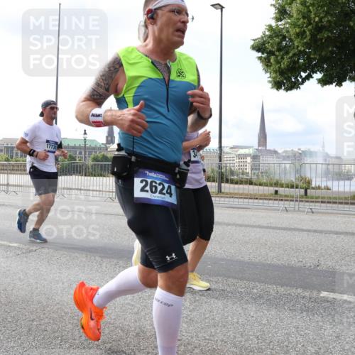29.06.2025 - hella hamburg halbmarathon Lena Gebhardt http://msf.ph/oto/8420816 29.06.2025 10:05:46 Lombardsbrücke 17731, 6543, 2624, 1229, 1448, 1830, 1842, 1863, 1936, 1981, 2288, 2298, 2471, 2540, 2624, 3062, 3461, 3578, 3929, 4014, 4169, 4782, 5073, 5762, 6014, 7741, 8051, 8894, 8909, 9075, 9165, 9339, 9477, 9559, 9680, 9736, 9737, 9738, 9917, 10343, 10694, 10791, 10998, 11784, 11873, 11958, 12557, 13042, 13221, 14465, 14642, 14987, 15766, 16092, 16441, 16546, 16687, 16847, 17731, 17740, 17885, 18616, 18617, 18768, 18857, 18973, 19248 meine-sportfotos.de