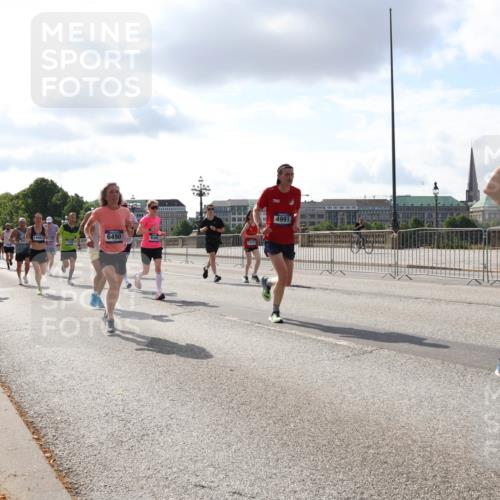 29.06.2025 - hella hamburg halbmarathon Lena Gebhardt http://msf.ph/oto/8420978 29.06.2025 09:51:42 Lombardsbrücke 6490, 4991, 10375, 1136, 1312, 1520, 1569, 1570, 1903, 1912, 1920, 1941, 2653, 2880, 2972, 3437, 3523, 3700, 4297, 4634, 4759, 4843, 4865, 4991, 4999, 5014, 5129, 5375, 5410, 6490, 6700, 6721, 6770, 6901, 7092, 7105, 7363, 7378, 7693, 7962, 8074, 8346, 8359, 8871, 8900, 9114, 9262, 9313, 9358, 9364, 9885, 10319, 10375, 10480, 10669, 10691, 10934, 11021, 11049, 11417, 11714, 11907, 11959, 12623, 12711, 14201 meine-sportfotos.de