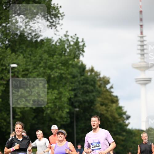 29.06.2025 - hella hamburg halbmarathon Dr. Thomas Lammeyer http://msf.ph/oto/8421030 29.06.2025 10:47:11 Kennedybrücke 1150, 1360, 1656, 1929, 1994, 2401, 2450, 2509, 2580, 2940, 2941, 3378, 3874, 4092, 4334, 4778, 4891, 4892, 5268, 5403, 6136, 6440, 6764, 6828, 6837, 7260, 7357, 7477, 7515, 7557, 7666, 8000, 8161, 8435, 8525, 8526, 9304, 9980, 10008, 10697, 10734, 10899, 11331 meine-sportfotos.de