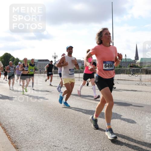 29.06.2025 - hella hamburg halbmarathon Lena Gebhardt http://msf.ph/oto/8421108 29.06.2025 09:51:43 Lombardsbrücke 14861, 2653, 15932, 10934, 6490, 1136, 1312, 1353, 1520, 1569, 1570, 1903, 1912, 1920, 1941, 2653, 2880, 2972, 3437, 3523, 3700, 4297, 4634, 4759, 4843, 4865, 4991, 4999, 5014, 5129, 5375, 5410, 5987, 6490, 6700, 6721, 6770, 7092, 7105, 7185, 7363, 7378, 7693, 7962, 8074, 8346, 8359, 8871, 8900, 9114, 9313, 9358, 9364, 9885, 10319, 10375, 10480, 10669, 10691, 10934, 11021, 11049, 11417, 11714, 11959, 12623, 12711, 14201 meine-sportfotos.de
