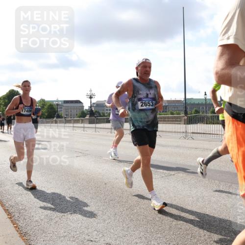29.06.2025 - hella hamburg halbmarathon Lena Gebhardt http://msf.ph/oto/8421336 29.06.2025 09:51:46 Lombardsbrücke 18356, 2653, 17406, 1136, 1312, 1353, 1520, 1569, 1570, 1903, 1912, 1920, 1941, 2653, 2880, 2972, 3437, 3523, 3697, 4297, 4634, 4759, 4843, 4865, 4991, 4999, 5014, 5047, 5129, 5375, 5410, 5987, 6490, 6700, 6705, 6770, 7092, 7105, 7185, 7363, 7378, 7962, 8074, 8346, 8359, 8871, 8900, 9114, 9358, 9364, 9885, 10319, 10375, 10480, 10669, 10691, 10934, 10978, 11021, 11049, 11417, 11714, 11959, 12438, 12623, 12711, 14201 meine-sportfotos.de
