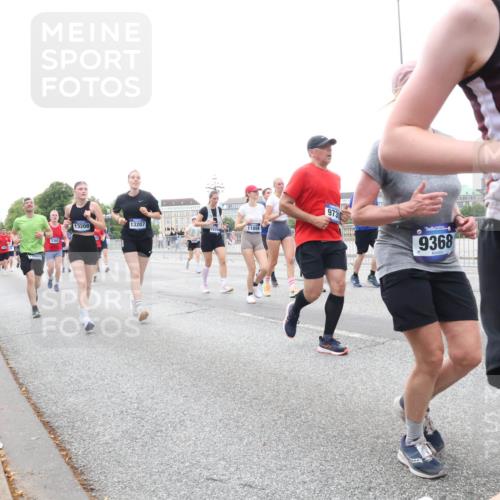 29.06.2025 - hella hamburg halbmarathon Lena Gebhardt http://msf.ph/oto/8421380 29.06.2025 10:52:35 Lombardsbrücke 17002, 13208, 13207, 5360, 11899, 7812, 9731, 9368, 1369, 1826, 2146, 2362, 2420, 2528, 2983, 3140, 3227, 3645, 4087, 4273, 4436, 4591, 4729, 4815, 5262, 5360, 6386, 6403, 6404, 6406, 6671, 6985, 7032, 7511, 7690, 7691, 7735, 7737, 7812, 8194, 8196, 8641, 9068, 9070, 9103, 9368, 9731, 10055, 10080, 10296, 10342, 10392, 10600, 10634, 10879, 10884, 10928, 10981, 11084, 11126, 11127, 11297, 11736, 11899, 11974, 12127, 12128, 12546, 12558, 12994, 14009 meine-sportfotos.de