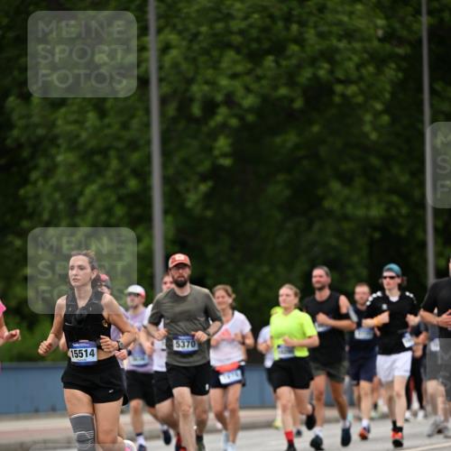 29.06.2025 - hella hamburg halbmarathon Dr. Thomas Lammeyer http://msf.ph/oto/8421765 29.06.2025 10:47:48 Kennedybrücke 1226, 1310, 1467, 1788, 1878, 2103, 2158, 2267, 2361, 2538, 2971, 3283, 3288, 3518, 3764, 4105, 4177, 4302, 5265, 5370, 5720, 5755, 6012, 7461, 7872, 8135, 8991, 9831, 9976, 10083, 10200, 10202 meine-sportfotos.de