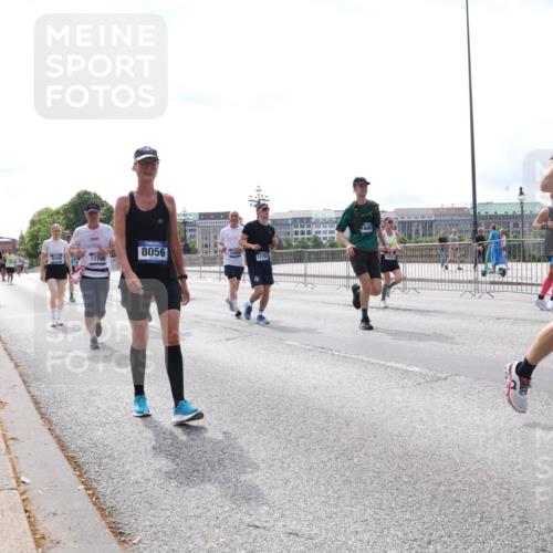29.06.2025 - hella hamburg halbmarathon Lena Gebhardt http://msf.ph/oto/8421823 29.06.2025 10:27:48 Lombardsbrücke 8056, 17791, 1000, 1683, 1148, 2080, 3389, 4372, 5177, 5285, 5825, 5847, 6214, 6632, 7497, 7764, 7978, 8085, 9567, 9688, 10158, 10412, 10413, 11256, 11692, 11739, 12500, 12780, 12823, 12842, 13043, 13568, 13678, 13860, 14206, 15607, 15608, 16569, 16804, 16838, 17427, 17791, 18012, 18097, 18301, 18626, 18766 meine-sportfotos.de