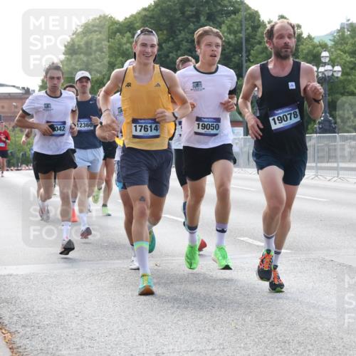 29.06.2025 - hella hamburg halbmarathon Lena Gebhardt http://msf.ph/oto/8421839 29.06.2025 09:42:34 Lombardsbrücke 12360, 942, 17614, 19050, 19078, 2604, 2618, 5612, 7331, 7855, 9269, 10468, 10485, 11078, 11228, 12360, 13872, 13913, 14113, 14753, 14836, 15253, 16615, 17003, 17614, 18569, 18740, 19041, 19042, 19050, 19076, 19078 meine-sportfotos.de