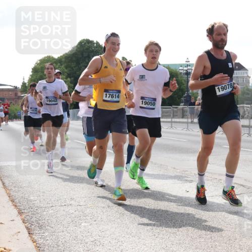 29.06.2025 - hella hamburg halbmarathon Lena Gebhardt http://msf.ph/oto/8421950 29.06.2025 09:42:35 Lombardsbrücke 14836, 19042, 17614, 19050, 19078, 2604, 2618, 5612, 7331, 7855, 9269, 10468, 11078, 11228, 12360, 13872, 13913, 14113, 14753, 14836, 15253, 16615, 17003, 17614, 18569, 18740, 19041, 19042, 19050, 19076, 19078 meine-sportfotos.de