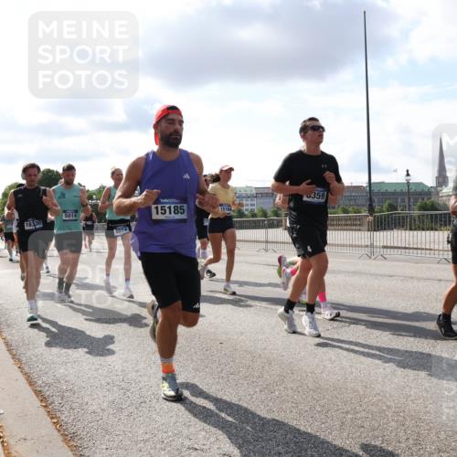 29.06.2025 - hella hamburg halbmarathon Lena Gebhardt http://msf.ph/oto/8421951 29.06.2025 09:51:53 Lombardsbrücke 18330, 5014, 8074, 15185, 15164, 359, 15935, 1057, 1312, 1353, 1520, 1569, 1570, 1763, 1903, 1920, 2653, 2880, 2972, 3437, 3523, 3697, 4297, 4634, 4759, 4843, 4865, 4991, 4999, 5014, 5047, 5129, 5231, 5336, 5375, 5410, 5690, 5987, 6490, 6700, 6705, 6770, 7092, 7105, 7185, 7363, 7710, 8074, 8346, 8359, 8564, 8871, 8900, 9114, 9358, 9364, 9659, 10319, 10375, 10480, 10669, 10691, 10934, 10978, 11021, 11417, 11714, 11821, 11959, 12438, 12623, 12711 meine-sportfotos.de